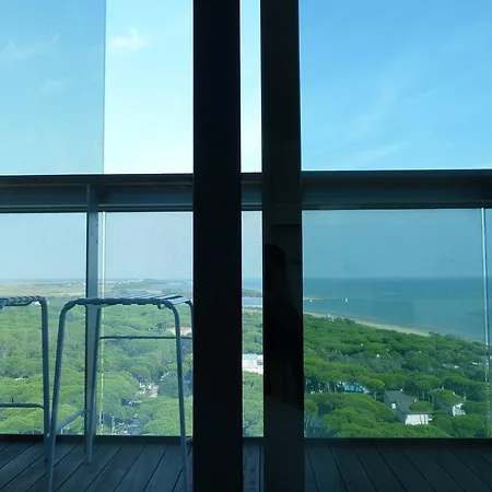 Merville-jesolo-18th Floor Apartment